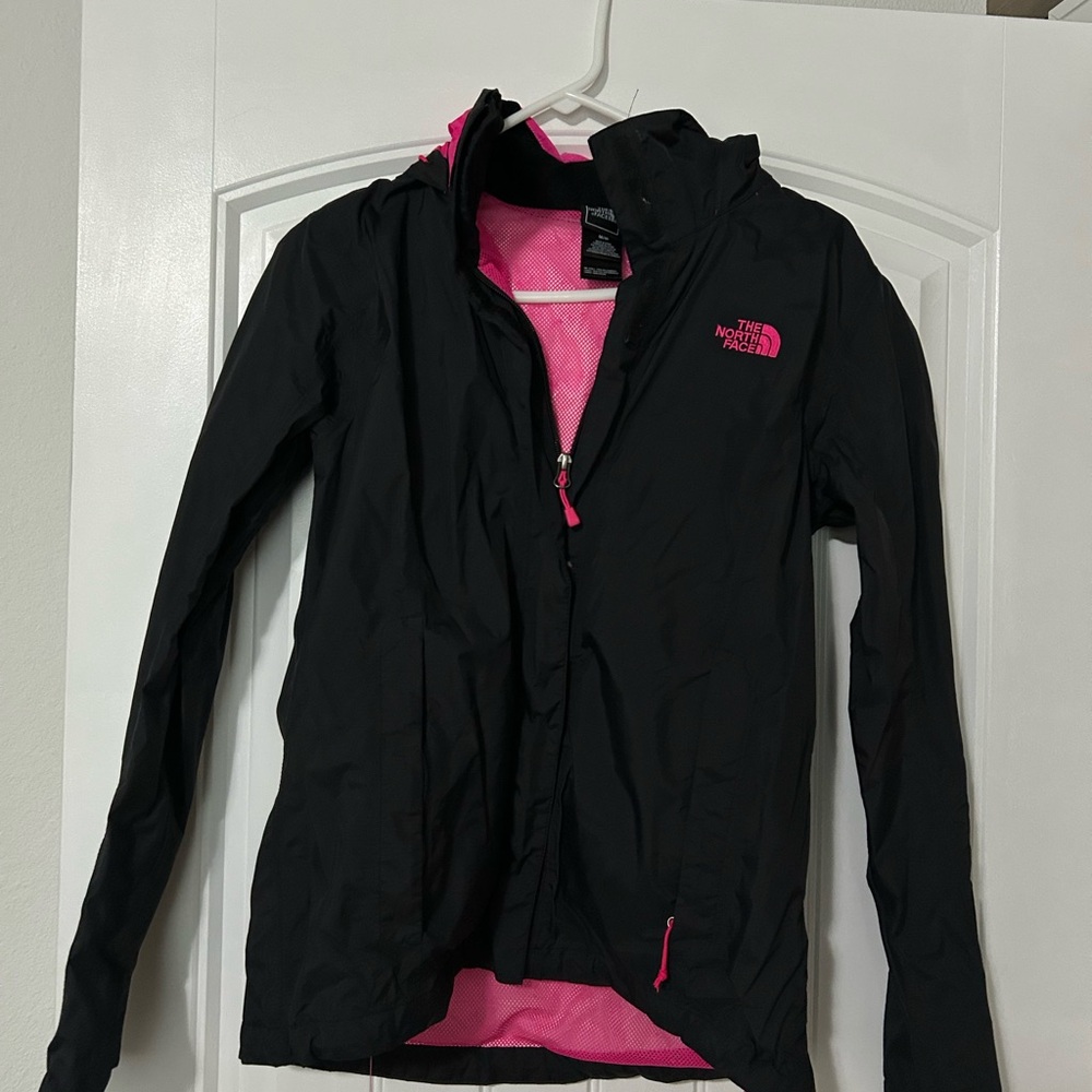 Women’s M Lightweight The North Face Jacket black and pink